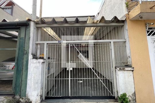 Fachada de casa à venda com 3 quartos, 101m² em Jaguaré, São Paulo