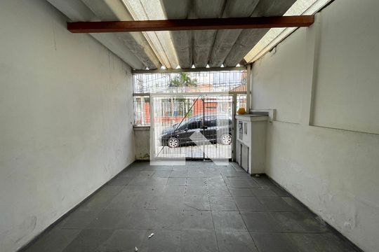 Garagem de casa à venda com 3 quartos, 101m² em Jaguaré, São Paulo