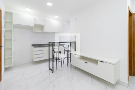 Apartamento à venda com 1 quarto, 30m² em Jardim Artur Alvim, São Paulo