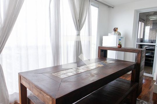 Sala de apartamento à venda com 4 quartos, 256m² em Jardim Wanda, Taboão da Serra
