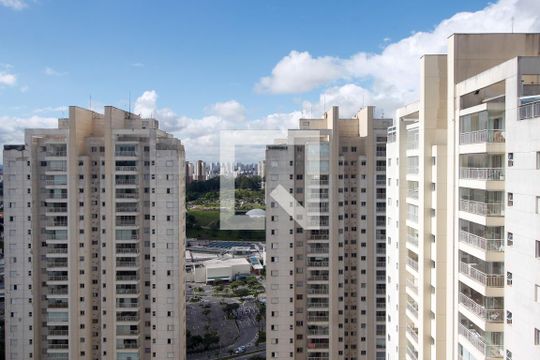 Vista da Suíte 1 de apartamento à venda com 4 quartos, 256m² em Jardim Wanda, Taboão da Serra