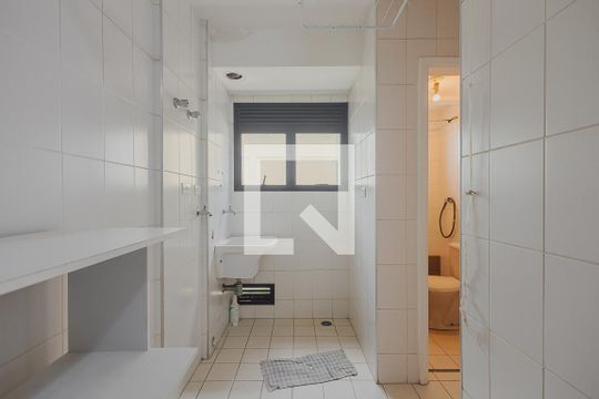 Área de Serviço de apartamento para alugar com 2 quartos, 70m² em Pinheiros, São Paulo
