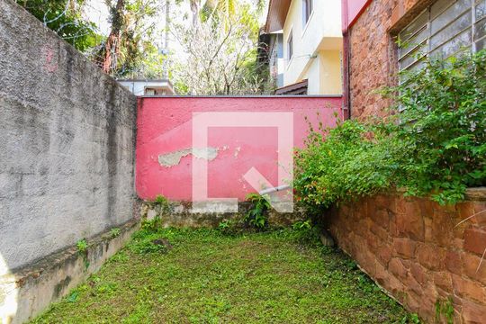 Garagem de casa à venda com 3 quartos, 400m² em Brooklin, São Paulo