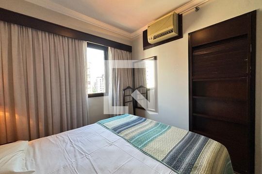 Suíte de apartamento para alugar com 1 quarto, 69m² em Moema, São Paulo