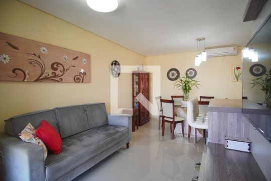 Sala de apartamento à venda com 2 quartos, 71m² em Centro, Novo Hamburgo