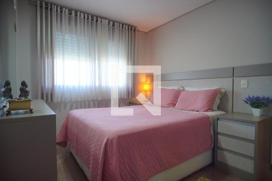 Suíte de apartamento à venda com 2 quartos, 71m² em Centro, Novo Hamburgo