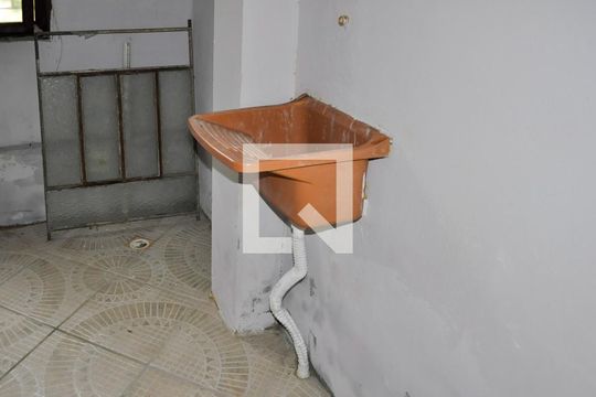 Área de Serviço de casa à venda com 3 quartos, 90m² em Vila Nova, Porto Alegre