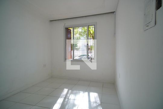Quarto 2 de apartamento para alugar com 2 quartos, 45m² em São Geraldo, Porto Alegre