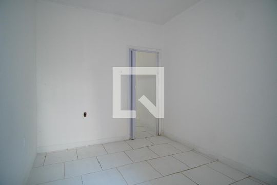 Quarto 1 de apartamento para alugar com 2 quartos, 45m² em São Geraldo, Porto Alegre