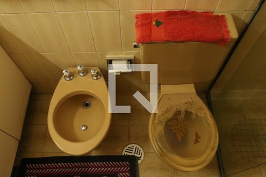 Banheiro da Suíte de apartamento para alugar com 2 quartos, 119m² em Perdizes, São Paulo