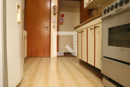 Cozinha de apartamento para alugar com 2 quartos, 119m² em Perdizes, São Paulo