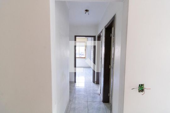 Corredor de apartamento à venda com 2 quartos, 65m² em Teresópolis, Porto Alegre