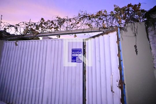 Fachada/Placa de casa para alugar com 2 quartos, 80m² em Setor Sul, Goiânia