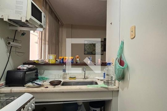 Cozinha de apartamento à venda com 1 quarto, 65m² em Ipanema, Rio de Janeiro