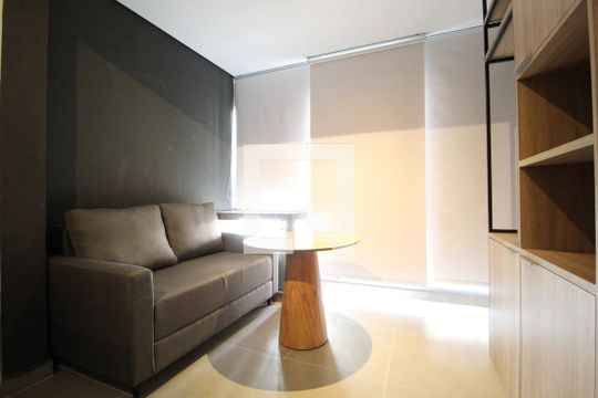 Studio de kitnet/studio para alugar com 1 quarto, 27m² em Moema, São Paulo