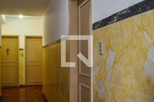 Área comum de apartamento à venda com 1 quarto, 41m² em Menino Deus, Porto Alegre