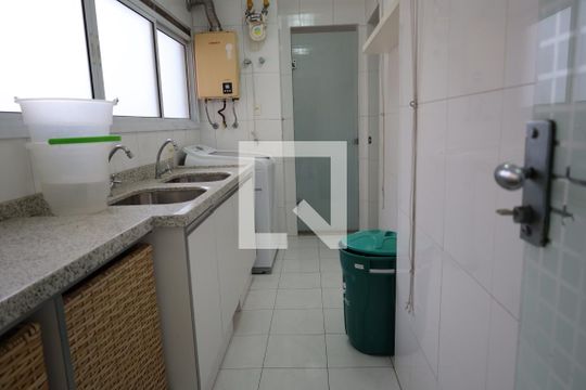 Área de Serviço de apartamento para alugar com 6 quartos, 326m² em Jardim Campo Grande, São Paulo