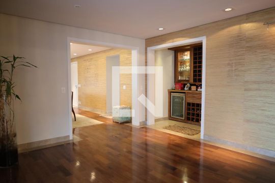 Sala de apartamento para alugar com 6 quartos, 326m² em Jardim Campo Grande, São Paulo