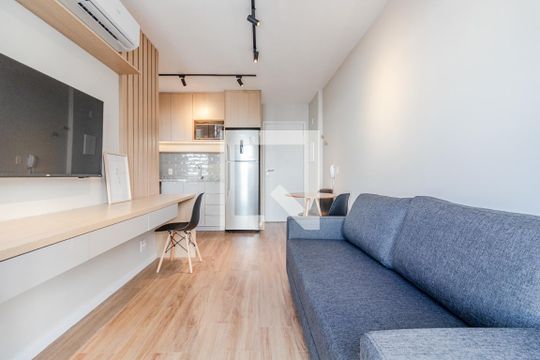 Sala de apartamento para alugar com 1 quarto, 33m² em Pinheiros, São Paulo