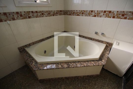 Quarto 5 - Banheiro de casa de condomínio à venda com 5 quartos, 350m² em Freguesia (jacarepaguá), Rio de Janeiro