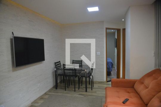 Sala de apartamento para alugar com 2 quartos, 82m² em Campestre, Santo André