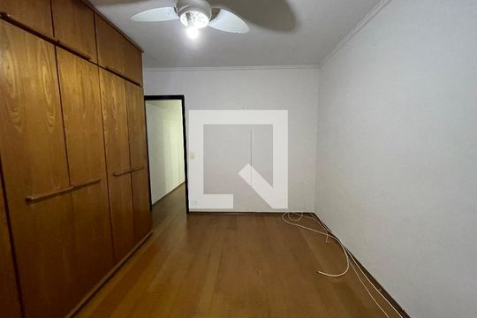 Quarto 1 de casa de condomínio para alugar com 2 quartos, 80m² em Jardim Alvorada (zona Oeste), São Paulo