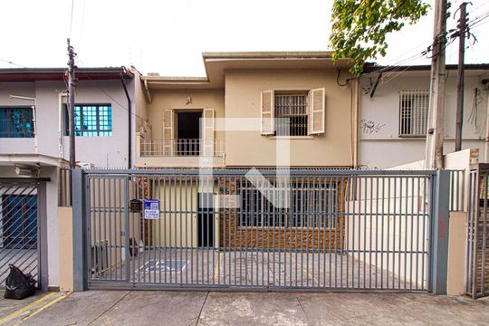 Fachada + Plaquinha de casa à venda com 4 quartos, 260m² em Vila Romana, São Paulo