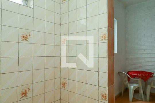 Cozinha de apartamento à venda com 1 quarto, 35m² em Floresta, Porto Alegre