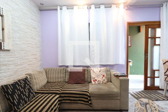 Sala de casa à venda com 3 quartos, 90m² em São Lucas, São Paulo