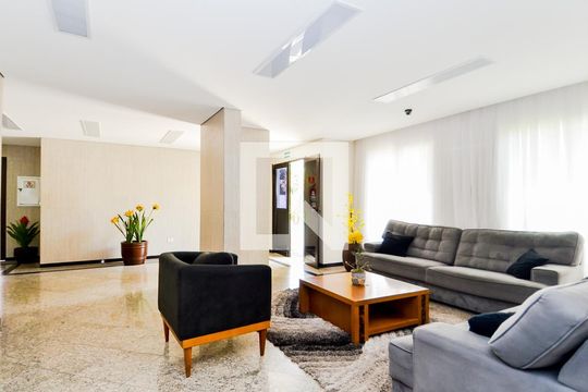 Hall Social de apartamento à venda com 2 quartos, 61m² em Jardim Aida, Guarulhos