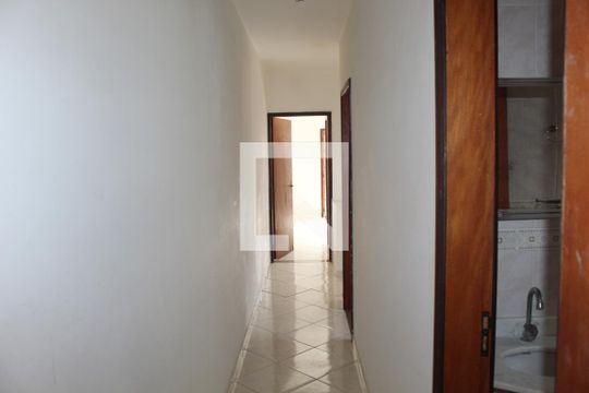 Corredor de casa de condomínio para alugar com 3 quartos, 120m² em Jardim Nova Coimbra, Cotia