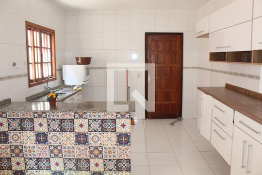 Cozinha de casa de condomínio para alugar com 3 quartos, 120m² em Jardim Nova Coimbra, Cotia