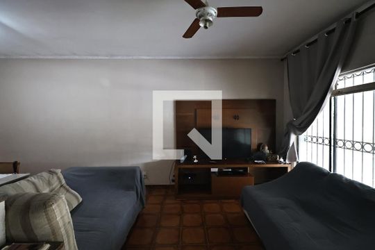 Sala de casa à venda com 3 quartos, 176m² em Santa Maria, Santo André