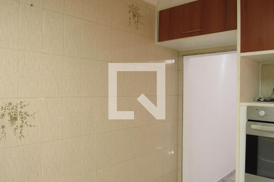 Cozinha de casa para alugar com 3 quartos, 125m² em Remédios, Osasco