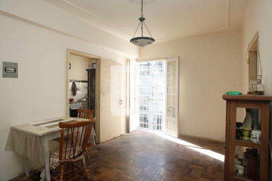 Apartamento à venda com 3 quartos, 99m² em Centro Histórico, Porto Alegre