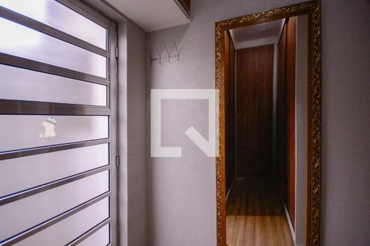 Closet de casa para alugar com 2 quartos, 130m² em Vila Brasilina, São Paulo