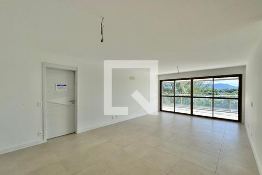 Sala de apartamento à venda com 4 quartos, 188m² em Barra da Tijuca, Rio de Janeiro