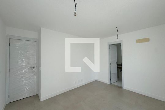 Suíte 1 de apartamento à venda com 4 quartos, 188m² em Barra da Tijuca, Rio de Janeiro