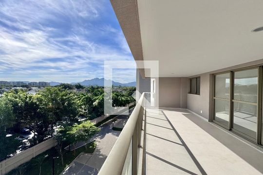 Varanda de apartamento à venda com 4 quartos, 188m² em Barra da Tijuca, Rio de Janeiro