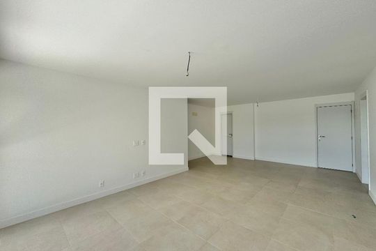 Sala de apartamento à venda com 4 quartos, 188m² em Barra da Tijuca, Rio de Janeiro