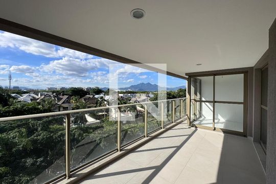 Varanda de apartamento à venda com 3 quartos, 124m² em Barra da Tijuca, Rio de Janeiro