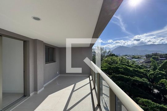 Varanda de apartamento à venda com 3 quartos, 124m² em Barra da Tijuca, Rio de Janeiro