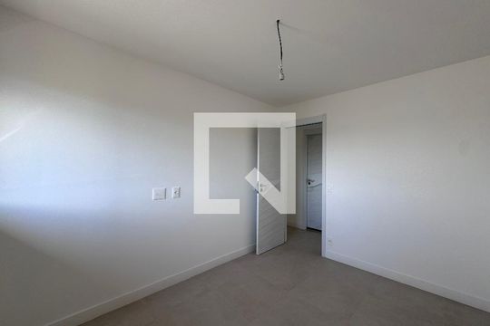 Quarto 1 de apartamento à venda com 3 quartos, 124m² em Barra da Tijuca, Rio de Janeiro