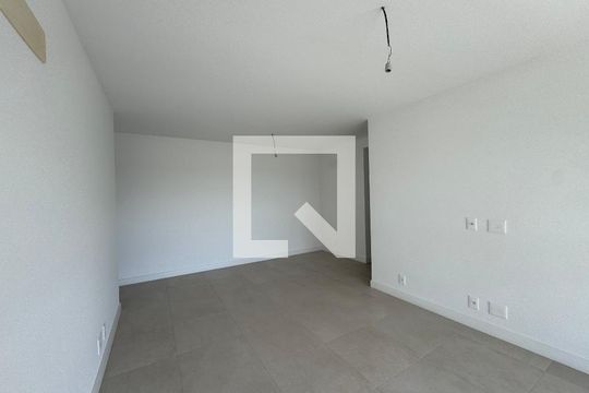 Sala de apartamento à venda com 3 quartos, 124m² em Barra da Tijuca, Rio de Janeiro