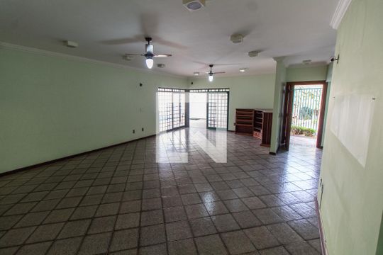 Sala de casa para alugar com 4 quartos, 390m² em Parque Alto Taquaral, Campinas