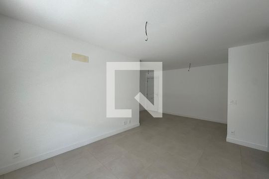 Sala de apartamento à venda com 3 quartos, 121m² em Barra da Tijuca, Rio de Janeiro