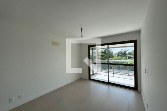 Sala de apartamento à venda com 3 quartos, 121m² em Barra da Tijuca, Rio de Janeiro