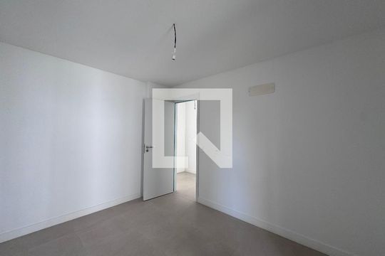 Quarto 1 de apartamento à venda com 3 quartos, 121m² em Barra da Tijuca, Rio de Janeiro