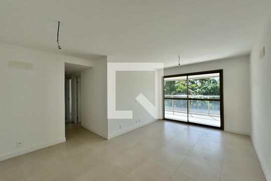 Sala de apartamento à venda com 3 quartos, 124m² em Barra da Tijuca, Rio de Janeiro
