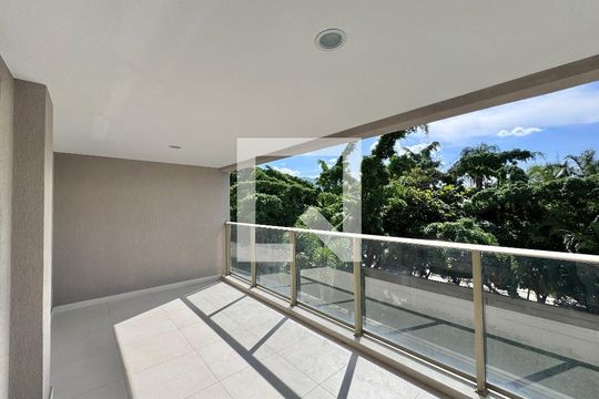 Varanda de apartamento à venda com 3 quartos, 124m² em Barra da Tijuca, Rio de Janeiro